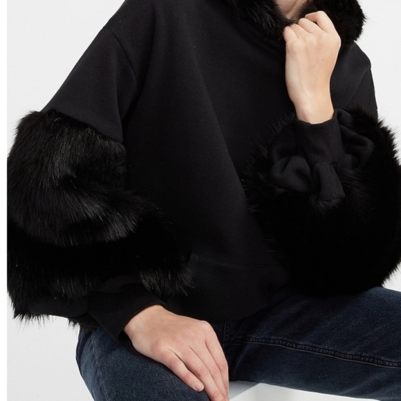“EXPRESS” Faux Fur Trimmed Hoodie Sweatshirt - Picture 4 of 16